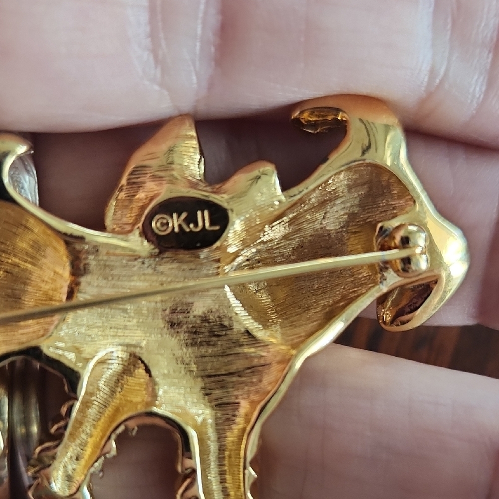 Kenneth Jay Lane Gold Dog Brooch - Picture 2 of 6